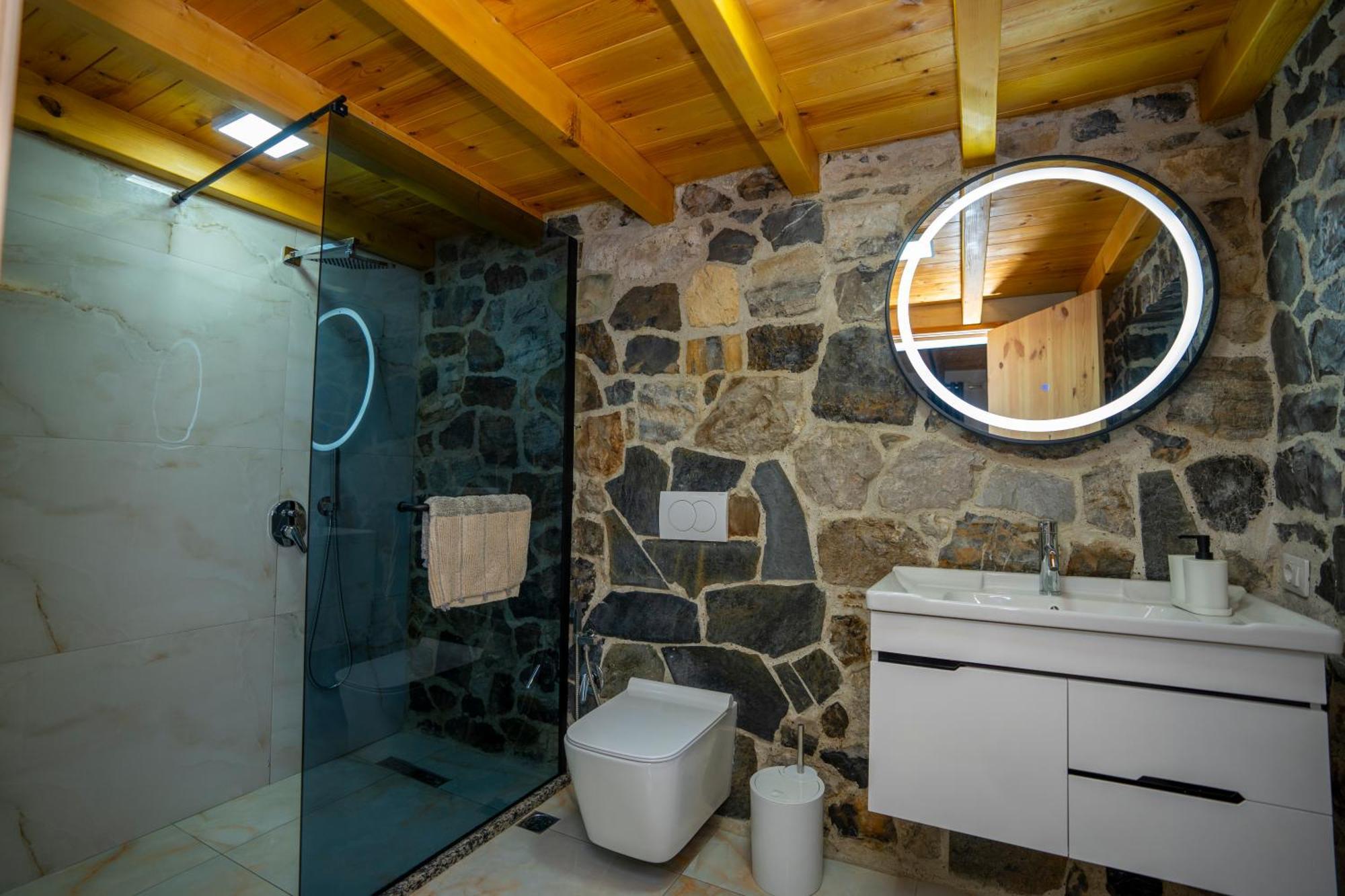 Villa Prelatheth Bagian luar foto